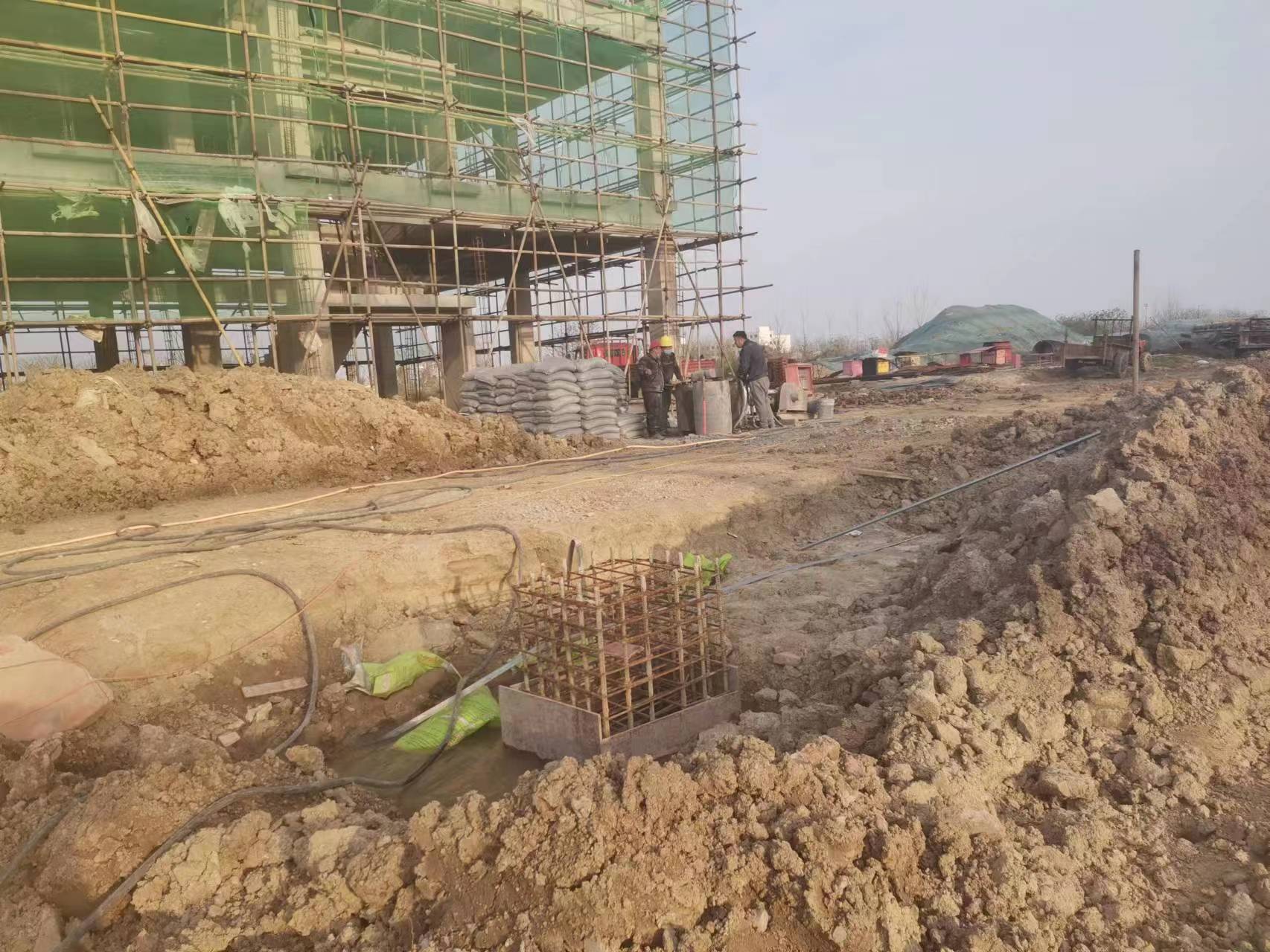 南坤镇当桥梁出现裂缝的时候应该及时加固修补